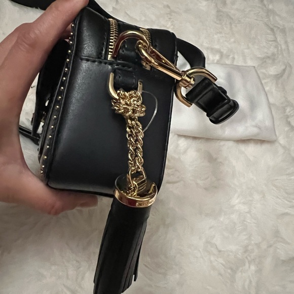 💕 Michael Kors Small Pocket Studded Leather Camera Bag in Admiral Black - Picture 9 of 16